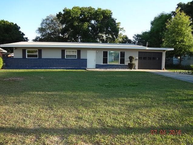 1st image of 648 Oleander Dr SE