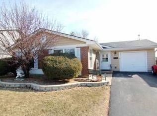 206 Sunshine Dr, Bolingbrook, IL 60490