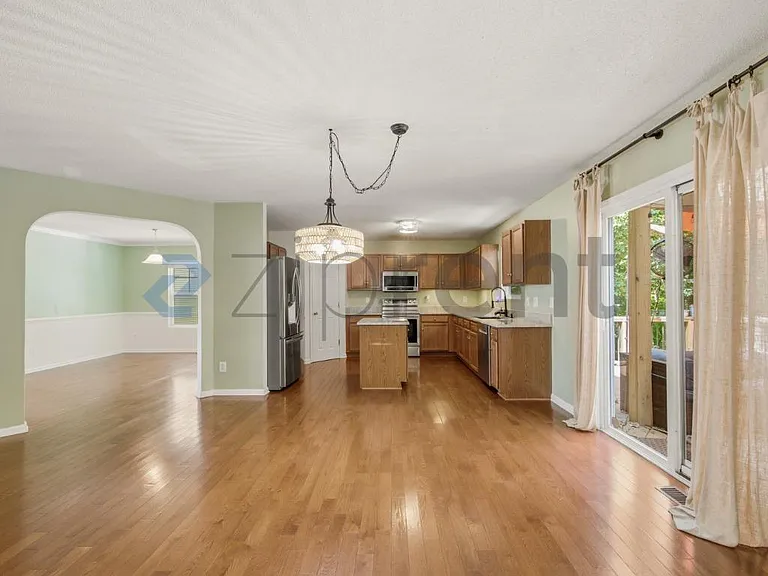 261 Chadford Pl — Photo 14