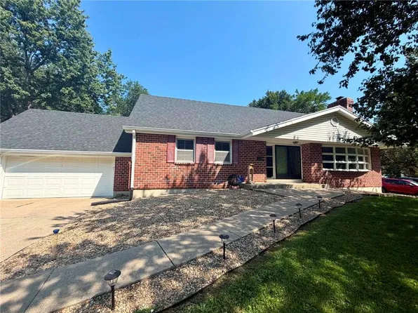 321 S Clayton Ave, Maryville, MO 64468