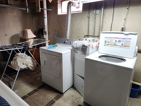 5th image of 708 W University Ave #2