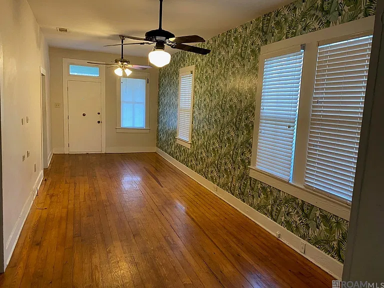 1267 Arlington Ave — Photo 4