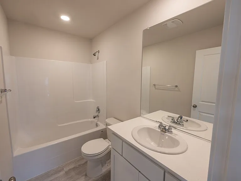17416 NW 10th Ave — Photo 10