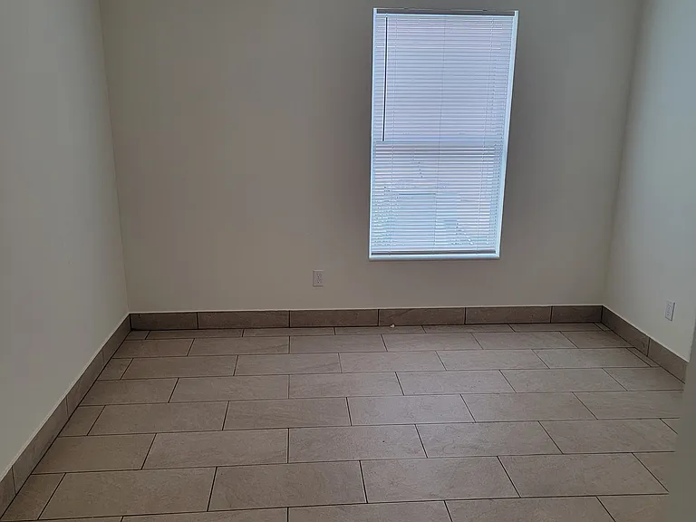 2873 SE Ellendale St #2873 — Photo 9