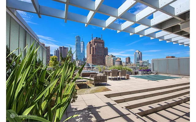 Sold by Douglas Elliman | media 27