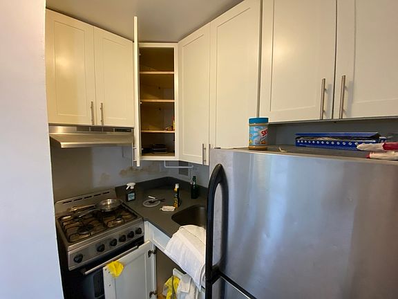 2nd image of 91-31 Lamont Ave #B3