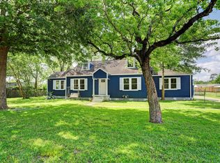 801 Woodcrest Dr, Houston, TX 77018