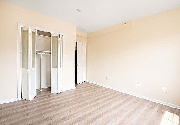 3rd image of 797 Fairmount Pl APT 1A