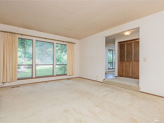 3rd image of 13822 113th Avenue Ct E