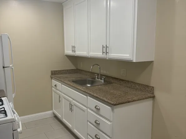 2006 Sierra Rd APT 4, Concord, CA 94518