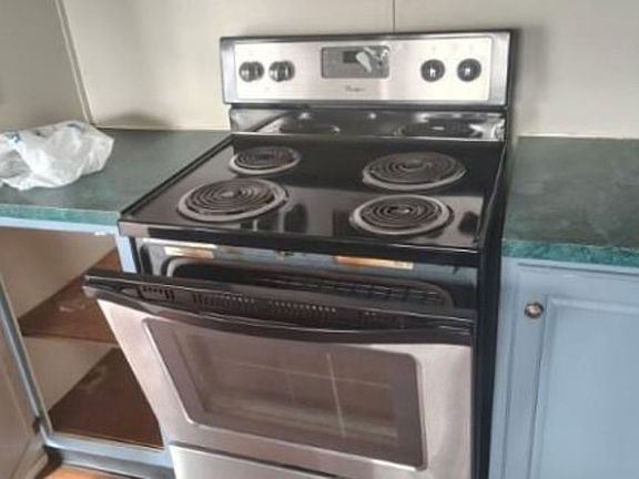 3rd image of 122 Forest Ridge Dr