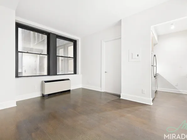 15 Park Row image 3 of 15