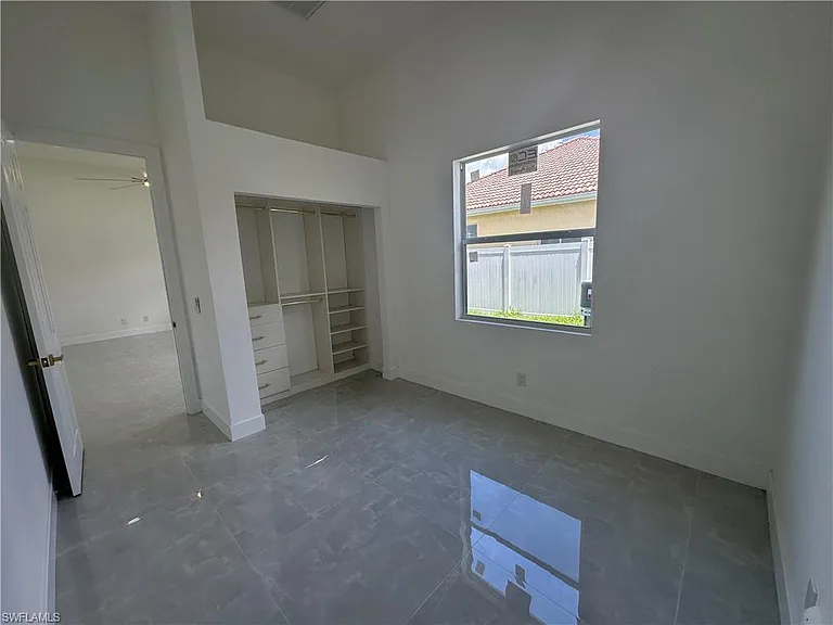 2220 SE 18th Ave — Photo 14