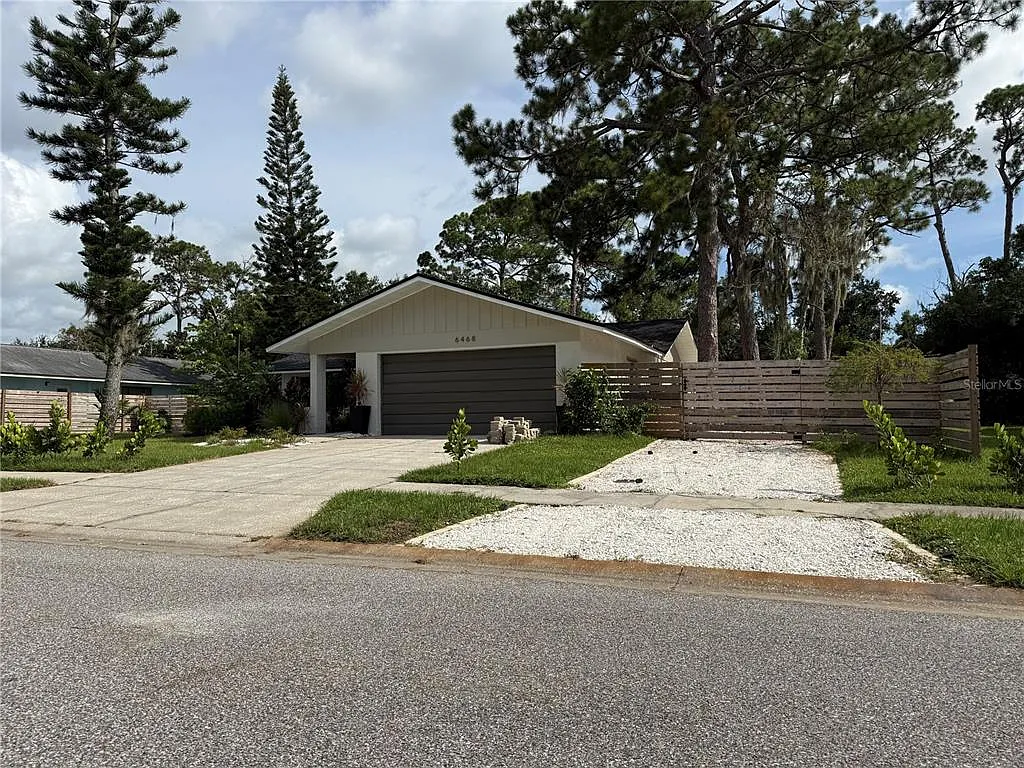 3 bed, 2.0 bath, 1540 sqft, $3,500 — Photo 3