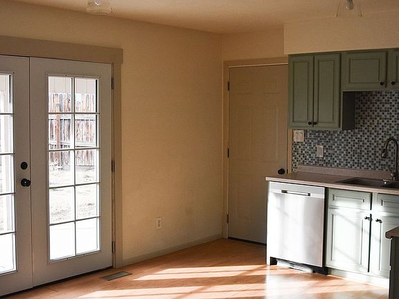 2nd image of 314 McCloud Ct