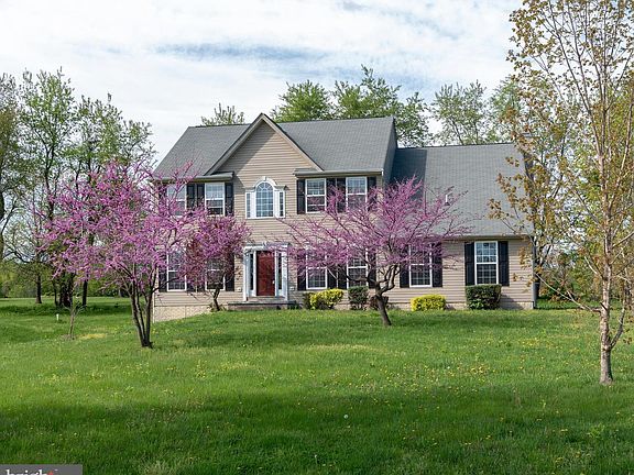2nd image of 98 Tanner Ct