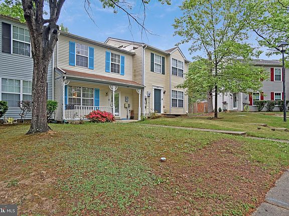 3rd image of 332 Tumbleweed Pl