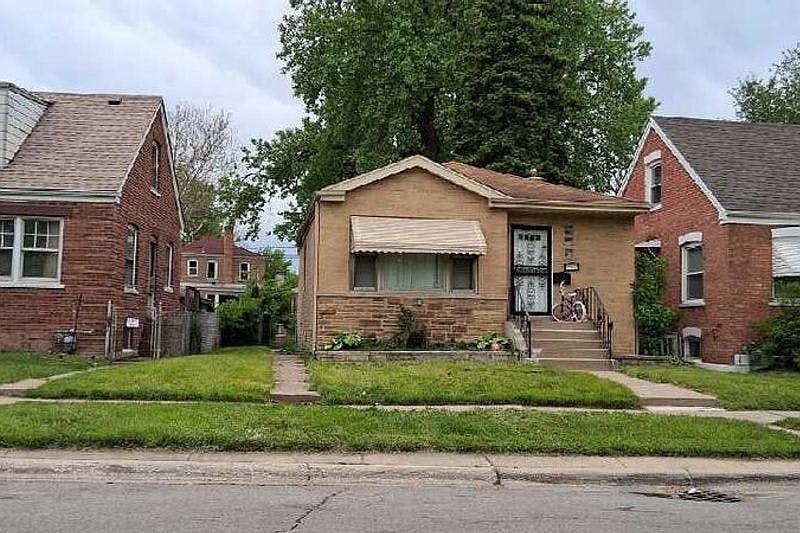 1st image of 14218 S School St