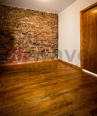 Rented by Wave Real Estate Group | media 25