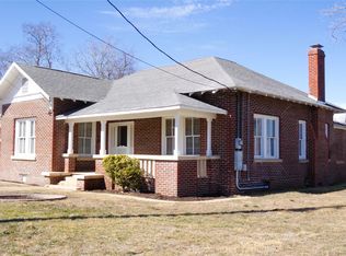 309 E Hinton Rd, Weimar, TX 78962