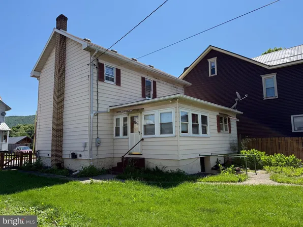 366 Ridgley St, Orbisonia, PA 17243