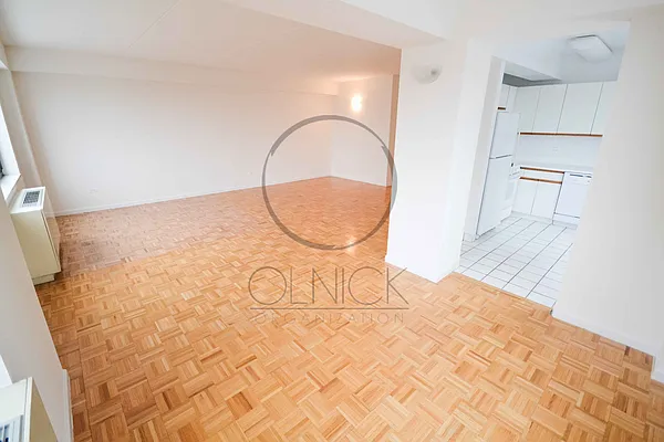 Rented by Olnick Organization | media 29