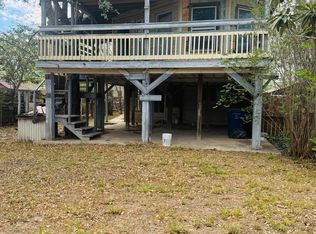 1119 Plum St, Floresville, TX 78114