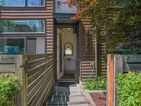 6911 California Avenue SW #C, Seattle, WA 98136
