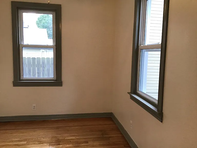 1312 E Harry Ave — Photo 33