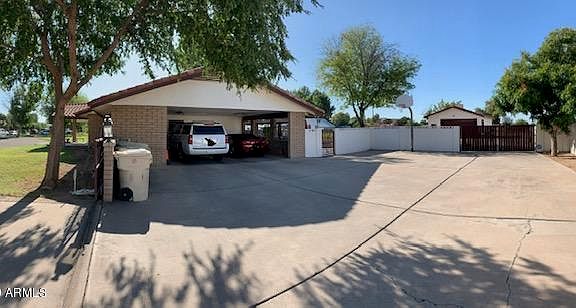 5th image of 6033 W Sunnyside Dr