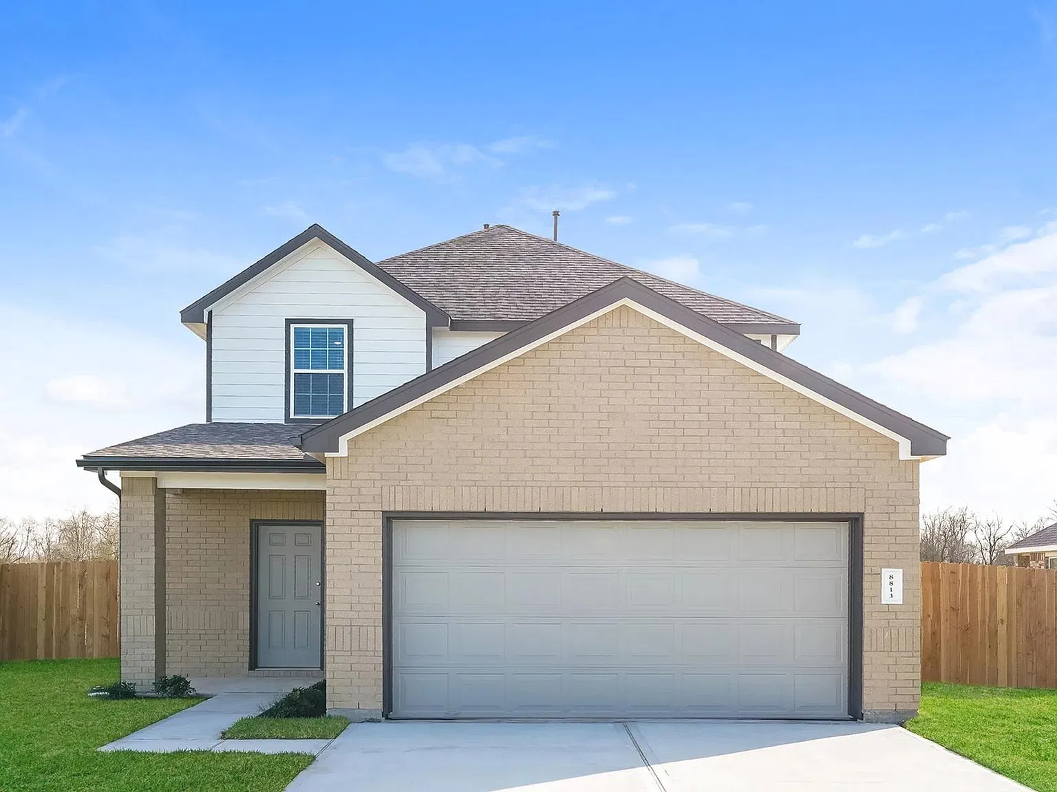 4 bed, 2.5 bath, 1751 sqft, $2,095 — Photo 1