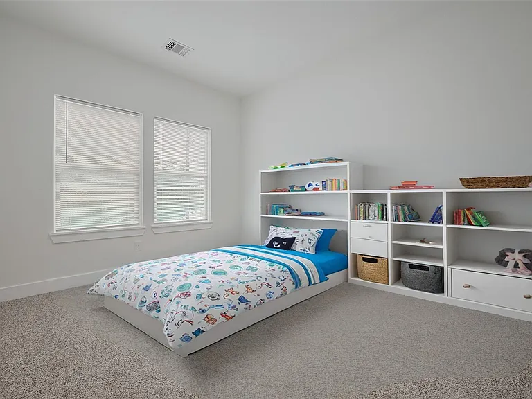 7546 Charlie St — Photo 21