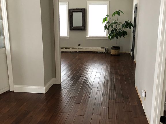 hardwood floors 1st floor
