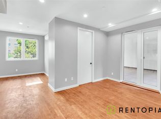 13 Garden St #2E, Brooklyn, NY 11206