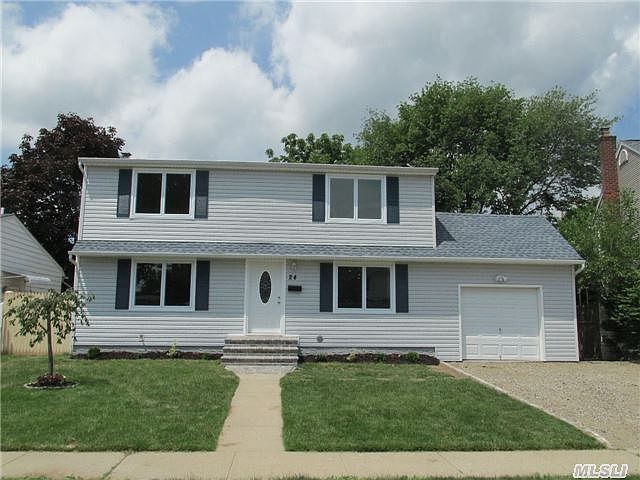 1st image of 24 Carrie Ave