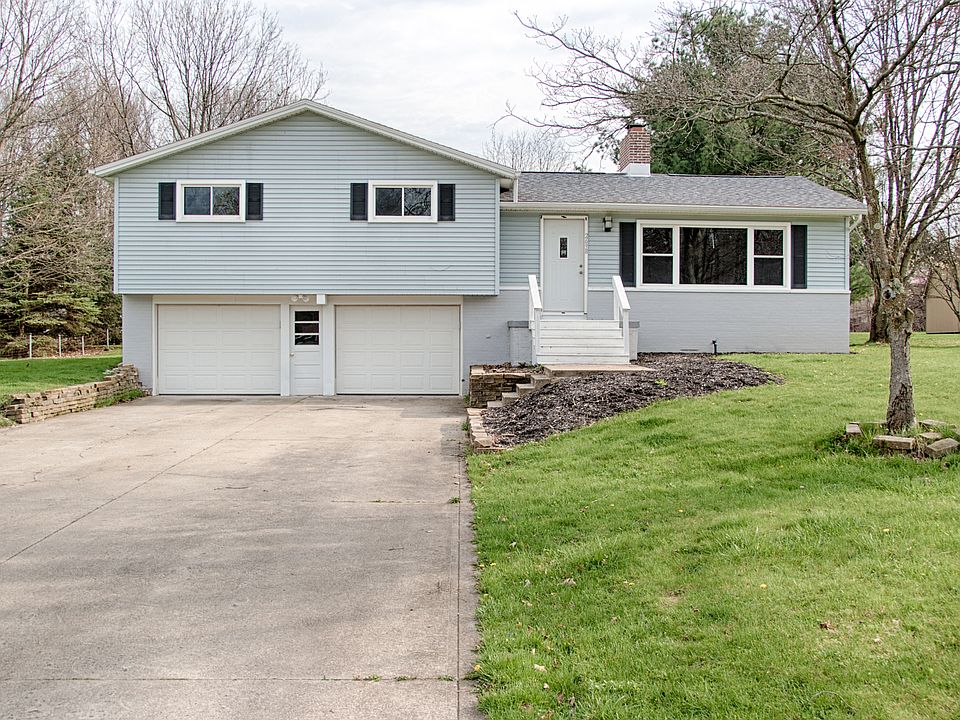 1st image of 2698 Lutz Ave