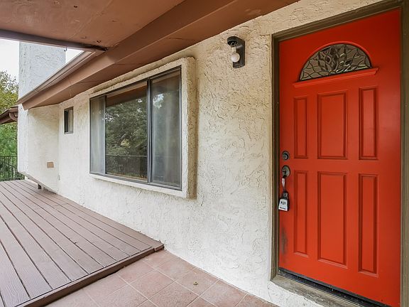 3rd image of 11899 East Trl