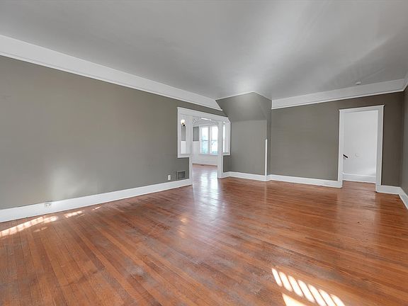 4th image of 1168 23rd St