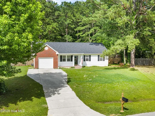 116 Sweetwater Drive, Jacksonville, NC 28540