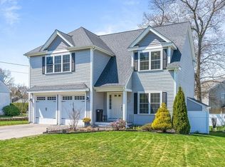 5 Fairview Rd, Framingham, MA 01702