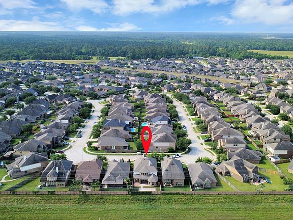 5th image of 9815 Patricia Haven Ln