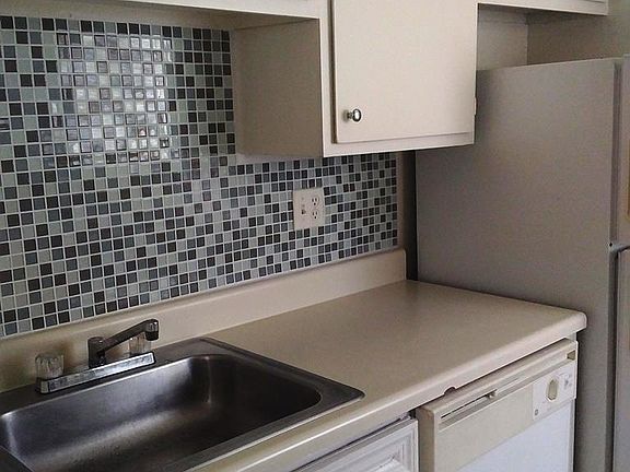 5th image of 7508 Stillridge Dr APT L