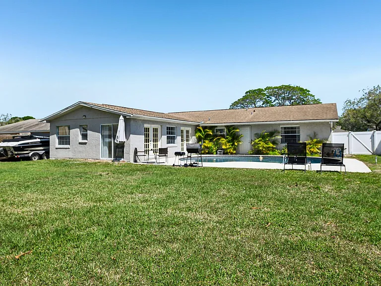 1795 Dogwood Dr — Photo 45