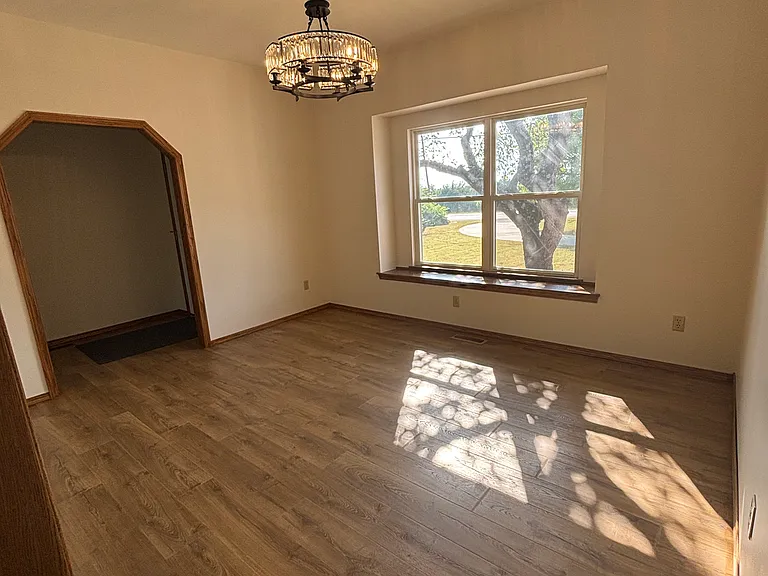 4172 N Oliver St — Photo 15