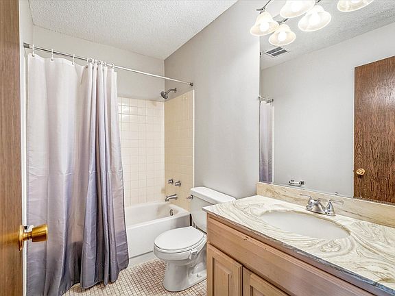 4th image of 1601 N Innsbruck Dr #102NE