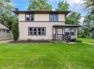 115 Maple Ave, Walworth, WI 53184