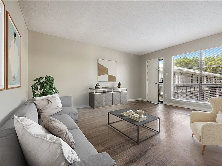 Macon Crossing Apartments — Photo 7
