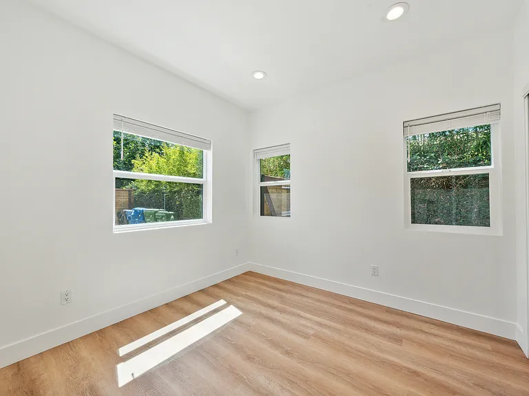 6007 W 85th Pl — Photo 11