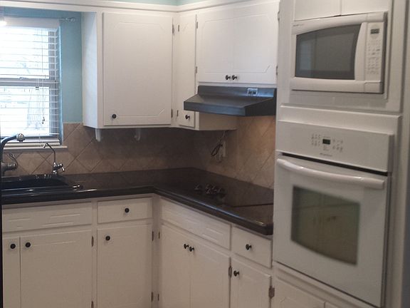 2nd image of 721 N Elk Ave