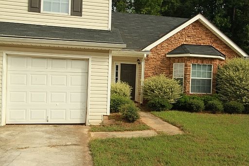 3rd image of 3505 Oakshire Way SE